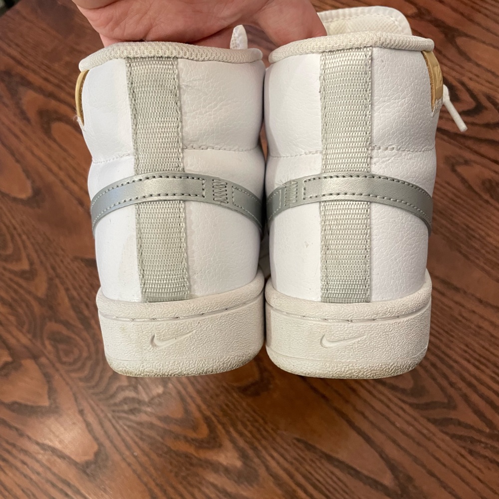 Nike Women’s Royale Court 2 high top sneakers - Picture 10 of 15